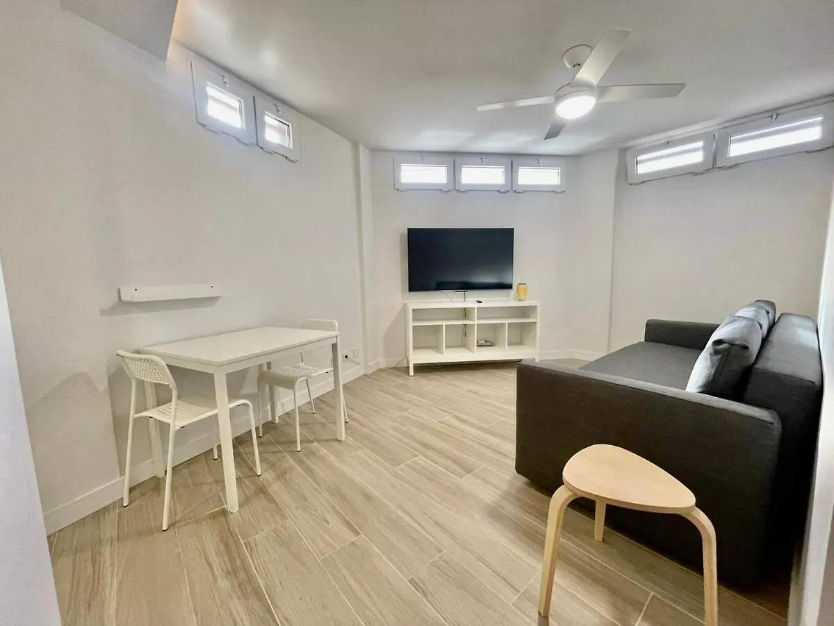 Apartment In Taliarte Melenara